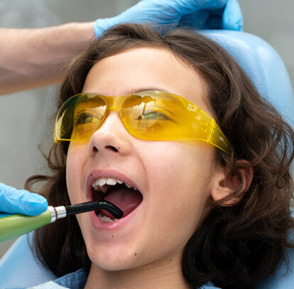 Tips From Dentists in Oshawa for Maintaining Dental Sealants
